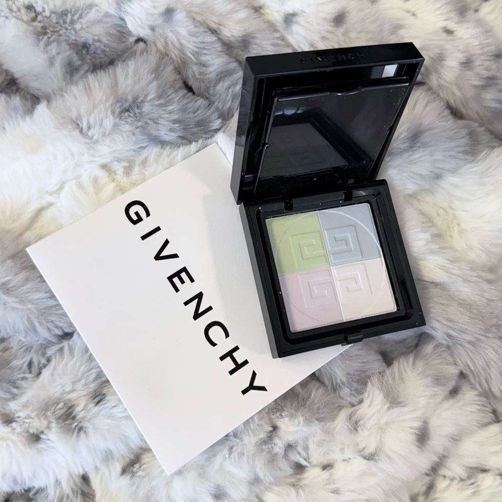 Givenchy Prisme Libre Color-Correcting Powder